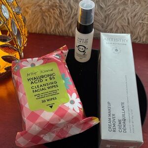 Betsey Johnson Facial Wipes